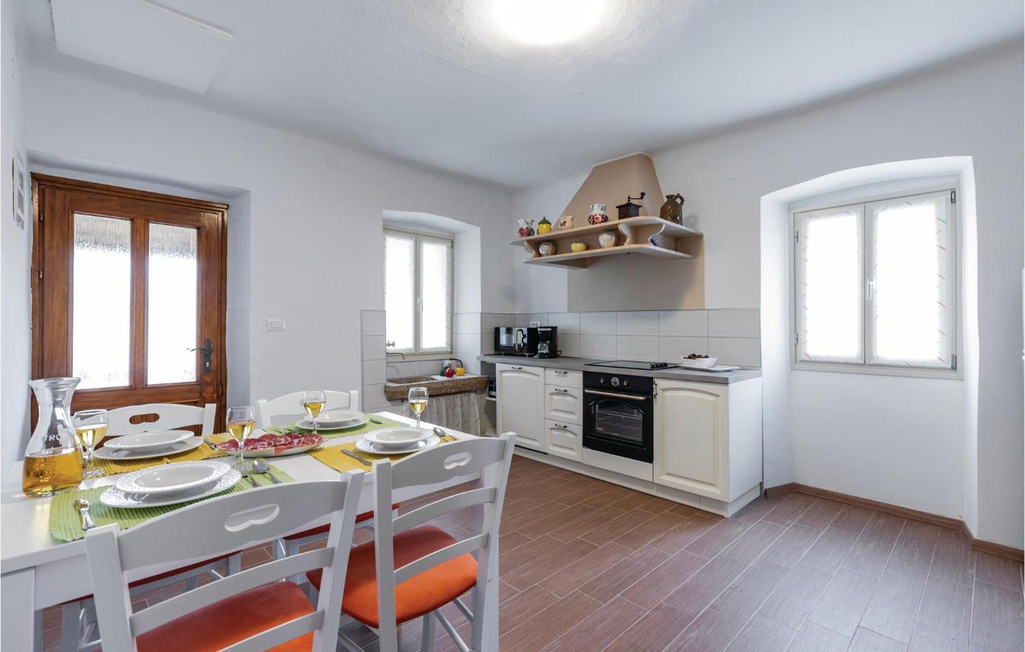 Cozy Home In Pazin With House A Panoramic View Экстерьер фото