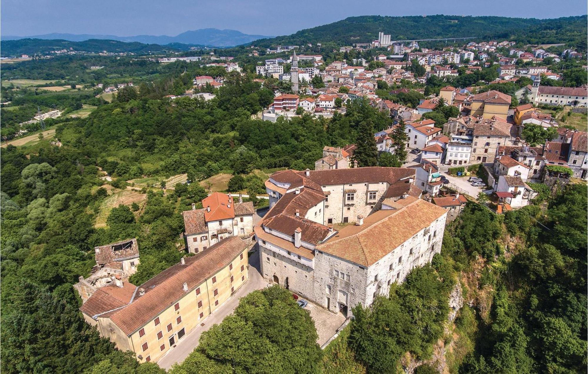 Cozy Home In Pazin With House A Panoramic View Экстерьер фото