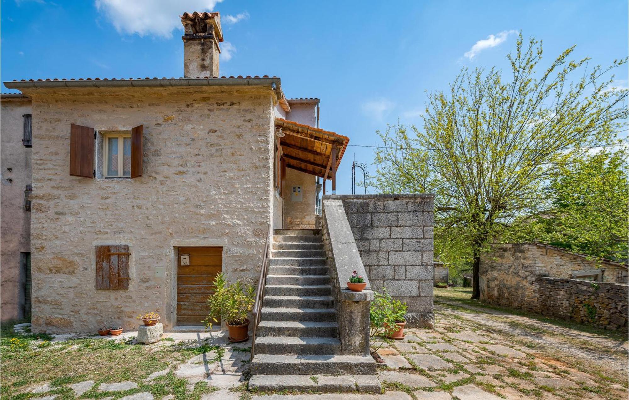 Cozy Home In Pazin With House A Panoramic View Экстерьер фото